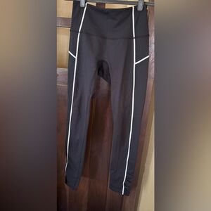 Free People Movement You're a Peach Pocket Leggings, size XS